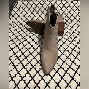 Women cow girl shoe booties